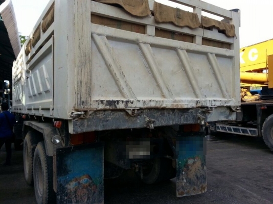 รถฮีโน่ 10 ล้อดั้ม 320 แรงม้า. ปี 50  สนใจติดต่อ 081 - 6079515