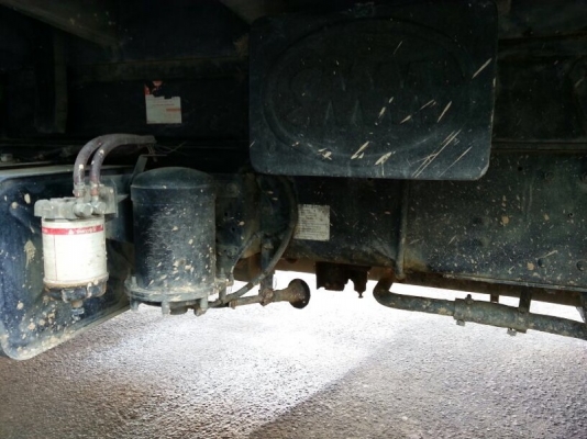 รถฮีโน่ 10 ล้อดั้ม 320 แรงม้า. ปี 50  สนใจติดต่อ 081 - 6079515