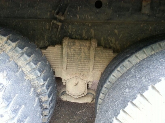 รถฮีโน่ 10 ล้อดั้ม 320 แรงม้า. ปี 50  สนใจติดต่อ 081 - 6079515