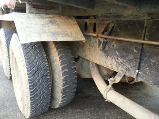 รถฮีโน่ 10 ล้อดั้ม 320 แรงม้า. ปี 50  สนใจติดต่อ 081 - 6079515