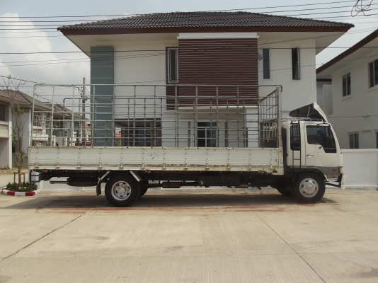 ขาย 6 ล้อ hino 7.2 เครื่อง 195