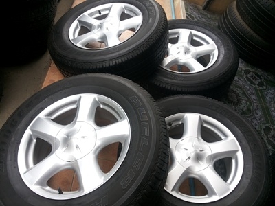 ขายล้อแม็กIsuzu D-MAX V-Crossพร้อมยางBRIDGESTONE ปี 12 1 ชุด