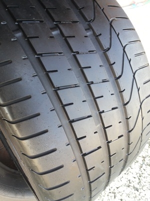 ขายยาง285/30/19 ปี 1111 PIRELLI P ZERO 1 คู่