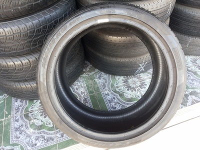 ขายยาง285/30/19 ปี 1111 PIRELLI P ZERO 1 คู่