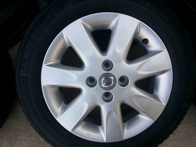 ขายล้อแม็กNISSAN March ขอบ 15 พร้อมยาง 1 ชุด