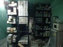 ขายโละฟิล์มกรองแสงปรอทคุณภาพดีครับ มีหลายสีหลายความเข้มครับม้วนละ 5000 ครับ