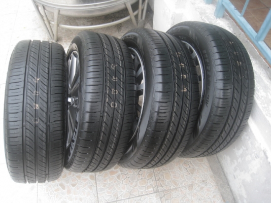 ขายล้อแม็กป้ายแดง new altis 16"x6.5" et39 5h100 + ยาง dunlop enasave ec300 205/55r16 ยางผลิตสัปดาห์ที่ 6 -2เส้น 7-2เส้น ปี14 ตุ่มและสีที่หน้ายางมีทุกเส้นครับ  สนใจติดต่อเล็กคลองสามครับ (081-3747940)