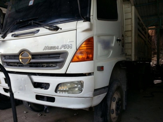 รถฮีโน่ 10 ล้อดั้ม 320 แรงม้า. ปี 55 สนใจติดต่อ 081 - 6079515