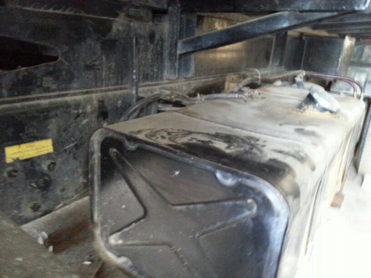 รถฮีโน่ 10 ล้อดั้ม 320 แรงม้า. ปี 55 สนใจติดต่อ 081 - 6079515