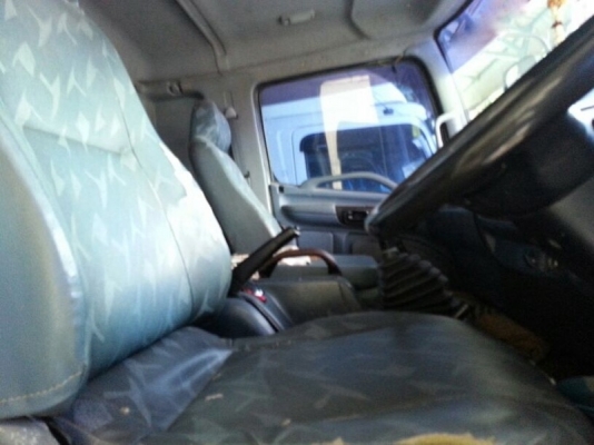 รถฮีโน่ 10 ล้อดั้ม 320 แรงม้า. ปี 46  ( รถวิ่ง 1xx,xxx กม. )   สนใจติดต่อ 081 - 6079515