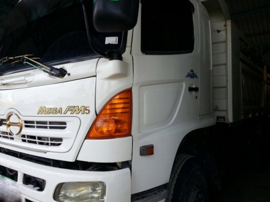 รถฮีโน่ 10 ล้อดั้ม 320 แรงม้า. ปี 46  ( รถวิ่ง 1xx,xxx กม. )   สนใจติดต่อ 081 - 6079515