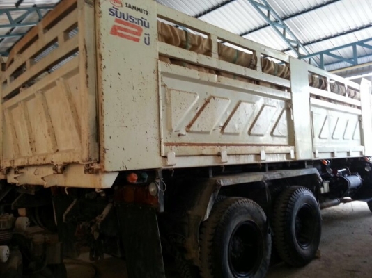 รถฮีโน่ 10 ล้อดั้ม 320 แรงม้า. ปี 46  ( รถวิ่ง 1xx,xxx กม. )   สนใจติดต่อ 081 - 6079515