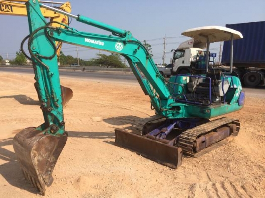 ขายรถแบคโฮ KOMATSU PC30-7E คอลโทรลสั้น ปั้มนิ้ว นำเข้าจากญี่ปุ่น มีVDO การทำงานครับ