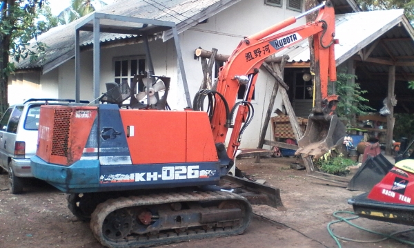 ขายแมคโค  kubota kh 026 เก่าญี่ปุ่น