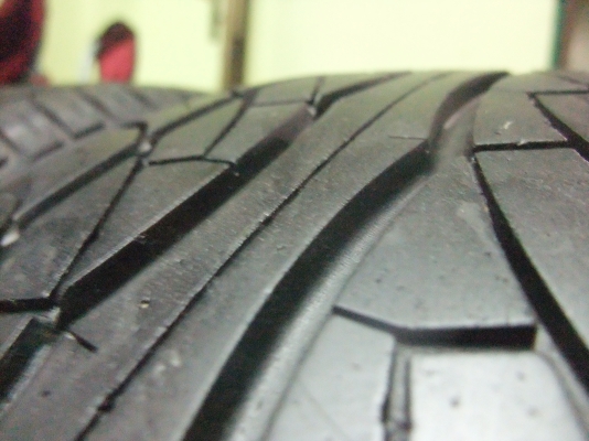 ยาง Maxxis 185/55/15 ปี 09