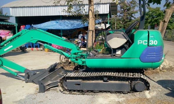 ขายkomatsu pc30-7 รถสวยมาก