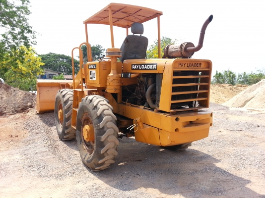 ขายรถตักล้อยาง