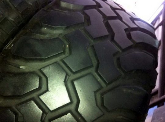 BF Goodrich Mud-terrain KM 31 10.5 r15 + ล้อแม็กซ์ 15x8.5 -28 BF Goodrich Mud-terrain KM 31 10.5 r15 + ล้อแม็กซ์ 15x8.5 -28