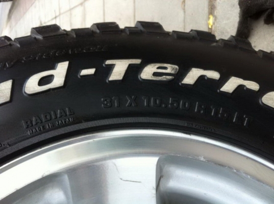 BF Goodrich Mud-terrain KM 31 10.5 r15 + ล้อแม็กซ์ 15x8.5 -28 BF Goodrich Mud-terrain KM 31 10.5 r15 + ล้อแม็กซ์ 15x8.5 -28