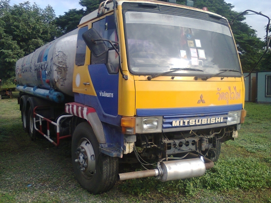 ขายเหมาครับ 6 คัน ไอ้หลง FN 528 ยูโร 1 รถบรรทุกน้ำมันครับ