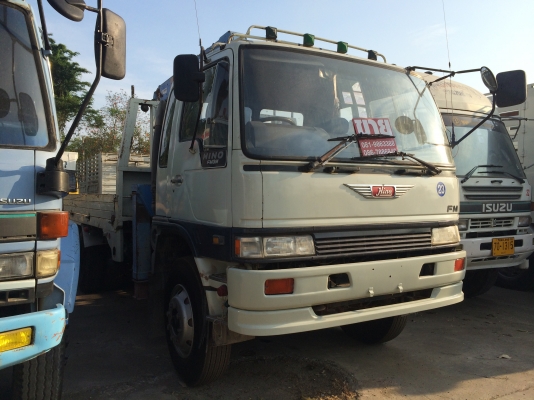 HINO 3M 240 hp ติดตั้งเครน 5 ตัน ยาว 7.20 m