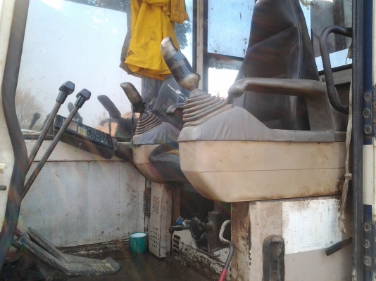 pc200-5 คอลโทลสั้น s/n65456. เล่มทะเบียน มีpc60ยินดีรับแลก