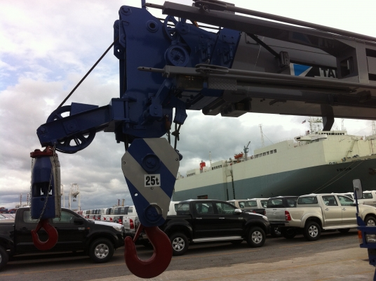 รถเครน25ตันนำเข้าจากญี่ปุ่น /สดและจัดไฟแนนท์