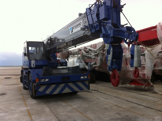 รถเครน25ตันนำเข้าจากญี่ปุ่น /สดและจัดไฟแนนท์