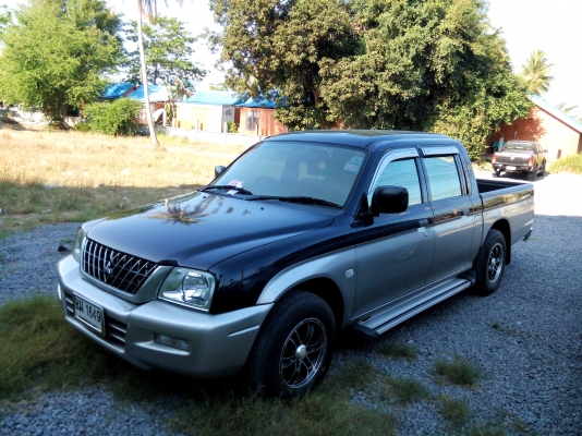 ขาย สตราด้า 4 ประตู 2.8 ปี2004 สี น้ำเงิน - เทา