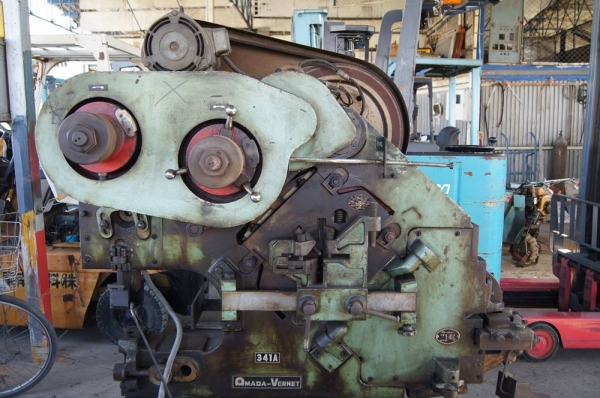 ครื่องตัด Amada - Vernet 341A ราคา 155,000.- บาท