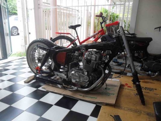 cb400 สองสูบสุดคลาสสิค