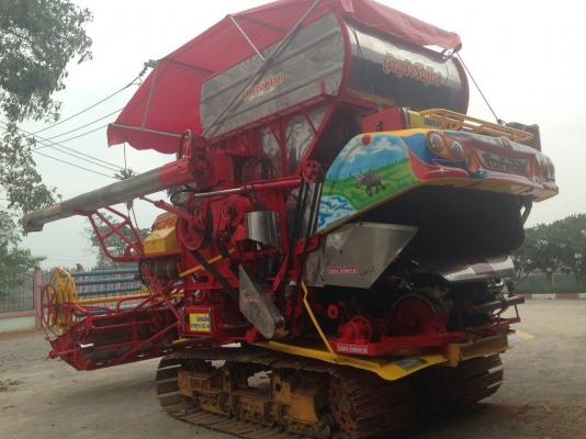 ขายรถเกี่ยวข้าว จ้าวช้าง ปี 53 เครื่อง 6D17 turbo 24 วาล์ว สภาพสวยพร้อมใช้งาน