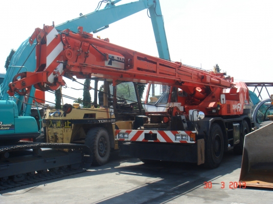 รถเครน25ตันนำเข้าจากญี่ปุ่น /สดและจัดไฟแนนท์