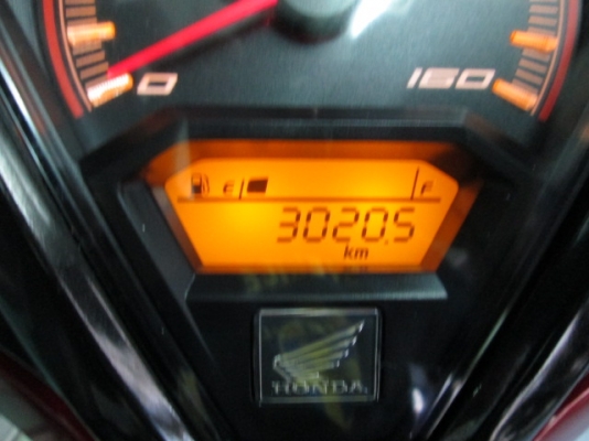 CLICK 125 i ปี 55 รุ่นล้อแมกซ์ คอมบายเบลกไมล์ 3831โล ฟรีแถม เสื้อ และหมวกกันน็อก 37900 CLICK 125 i ปี 55 รุ่นล้อแมกซ์ คอมบายเบลกไมล์ 3831โล ฟรีแถม เสื้อ และหมวกกันน็อก 37900