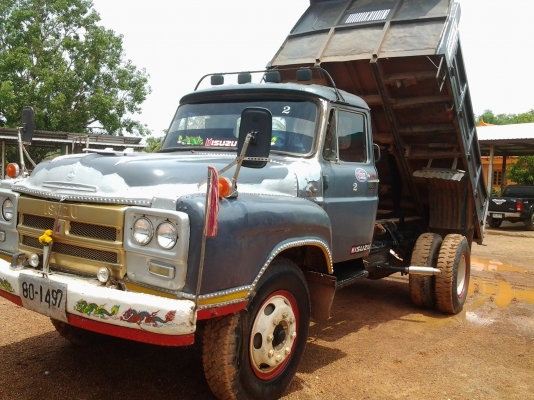 ISUZU  หัวยาวดั้ม6  ล้อเครื่อง6BBเฟืองท้ายใหญ่เล่มทะเบียน