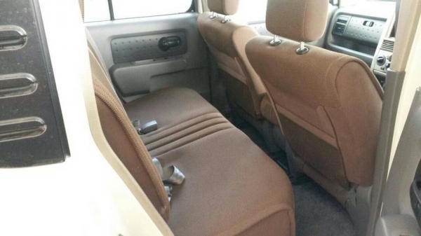 ขายรถสวยมากๆนำเข้าจากJapan ยี่ห้อNissan Cube ปี 2005 Auto สามารถเลือกขับได้ทั้ง 4WD และ 2WD สภาพดีมากๆ เดิมๆ ราคา เพียง 287,000.-บาท สนใจติดต่อ Gun Bangkok 093-9319456 ครับ (รถจอดที่กรุงเทพครับ)