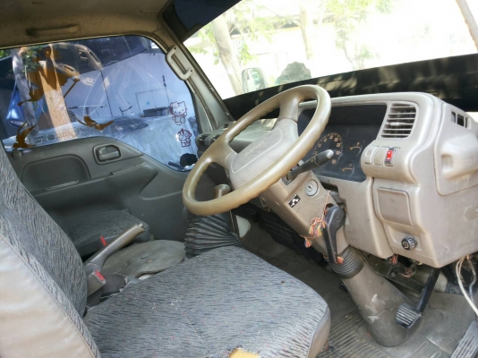 รถบรรทุก 4 ล้อISUZU NHR  ปี 53 ราคา 290,000 บ.