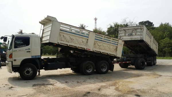 ขายด่วนHINO MECA500ซีรี่5 ปี2553แม่ลูกสามิตรรอนเฉียงสภาพสวยพร้อมใช้ราคาไม่แพงโทร0843923995