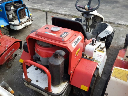 ขาย รถตัดหญ้า นั่งขับ เครื่องยนต์เบนซิล มีให้เลือกหลายคัน มือสองญี่ปุ่น