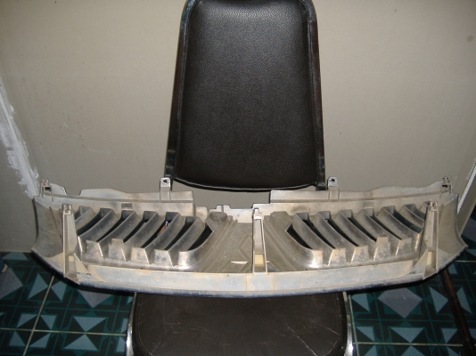 ขาย กระจังหน้า มิตซู สตราด้า ขาย กระจังหน้า มิตซู สตราด้า