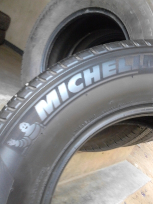 ถอดใหม่ๆ ยางปี 12 MICHELIN LATITUDE TOUR 265/65R17 มีชุด 4 เส้น TEL.081-427-3941 ถอดใหม่ๆ ยางปี 12 MICHELIN LATITUDE TOUR 265/65R17 มีชุด 4 เส้น TEL.081-427-3941