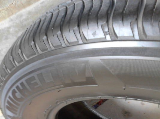 ถอดใหม่ๆ ยางปี 12 MICHELIN LATITUDE TOUR 265/65R17 มีชุด 4 เส้น TEL.081-427-3941 ถอดใหม่ๆ ยางปี 12 MICHELIN LATITUDE TOUR 265/65R17 มีชุด 4 เส้น TEL.081-427-3941