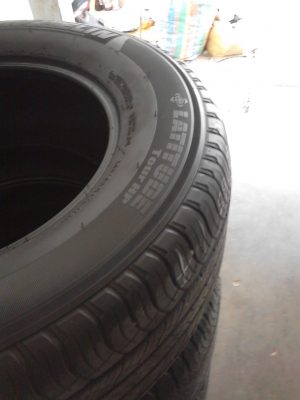 ถอดใหม่ๆ ยางปี 12 MICHELIN LATITUDE TOUR 265/65R17 มีชุด 4 เส้น TEL.081-427-3941 ถอดใหม่ๆ ยางปี 12 MICHELIN LATITUDE TOUR 265/65R17 มีชุด 4 เส้น TEL.081-427-3941