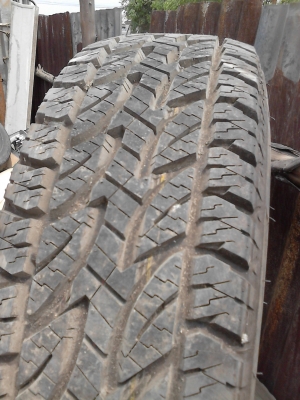 หนาปึ๊ก 235/70R15 BRIDGESTONE DUELER A/T  มี 1 เส้น TEL.081-427-3941