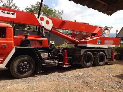 ขายรถเครน Tanado TL200M ขนาด 20 ตัน สภาพพร้อมใช้