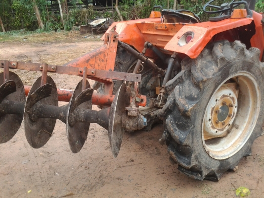 ขายรถไถ. 24. แรง.ตามสภาพราคาถูกมีดันหน้ามีพานหลังมีโฟวิน