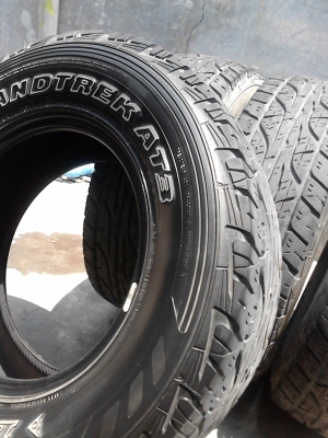 245/70R16 DUNLOP GRANDTREK AT3  มีชุด 4 เส้น TEL.081-427-3941
