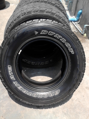 245/70R16 DUNLOP GRANDTREK AT3  มีชุด 4 เส้น TEL.081-427-3941