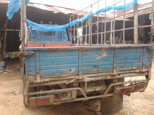 ขายรถอีซูซุ6ล้อเครื่อง4BE1เคเอสภาษีขาดปี56ลดเหลือ195000บาท ขายรถอีซูซุ6ล้อเครื่อง4BE1เคเอสภาษีขาดปี56ลดเหลือ195000บาท