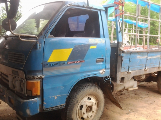 ขายรถอีซูซุ6ล้อเครื่อง4BE1เคเอสภาษีขาดปี56ลดเหลือ195000บาท ขายรถอีซูซุ6ล้อเครื่อง4BE1เคเอสภาษีขาดปี56ลดเหลือ195000บาท